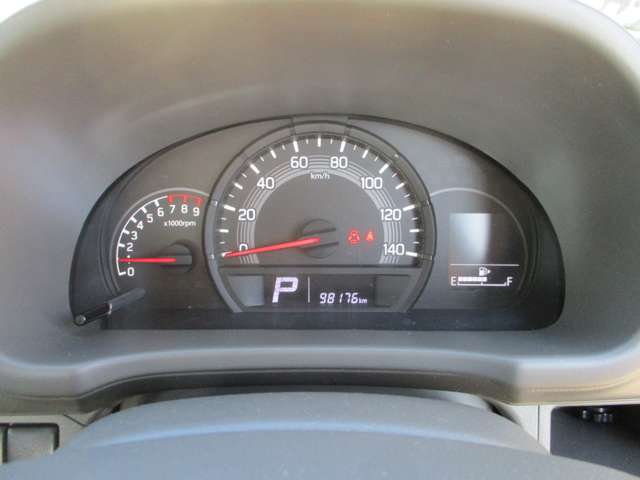 Nissan NV100 Clipper 11