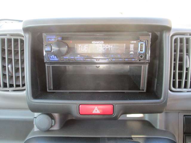 Nissan NV100 Clipper 9