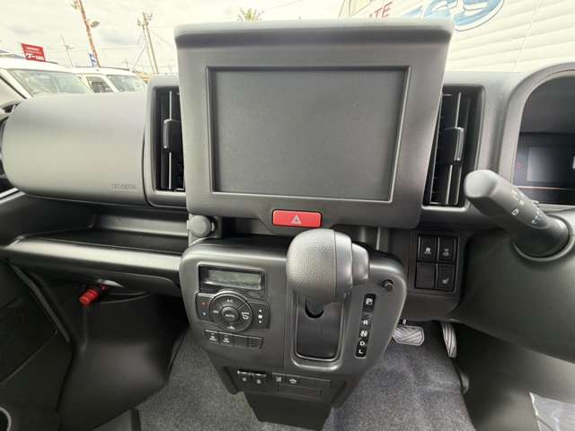 Suzuki Every 8