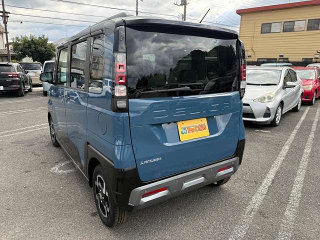 Mitsubishi Delica Mini 10