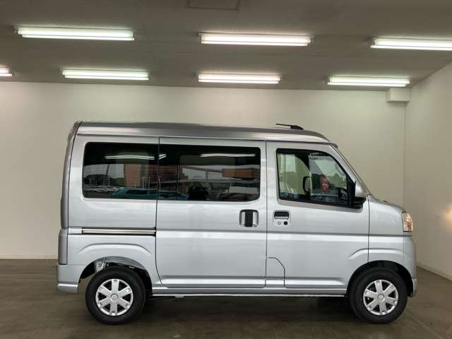Daihatsu Hijet Cargo 9