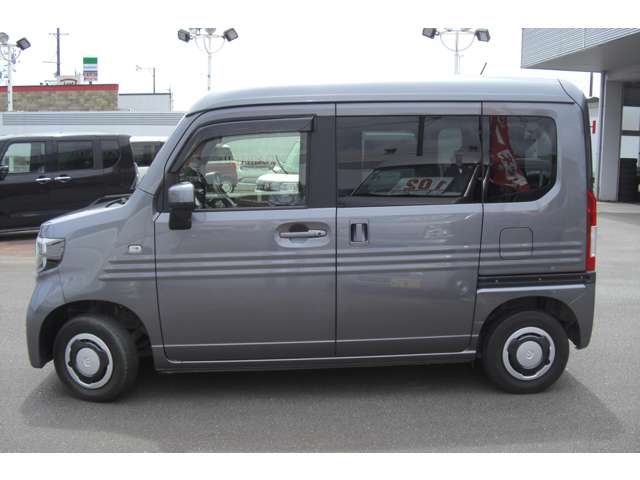 Honda N-VAN 11