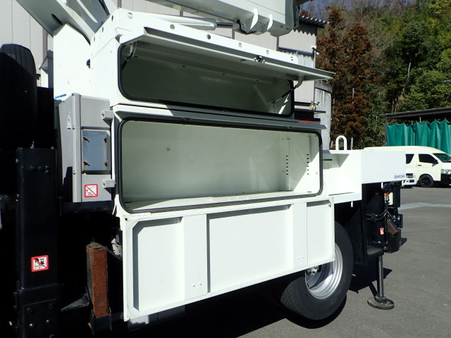 Isuzu Elf 5