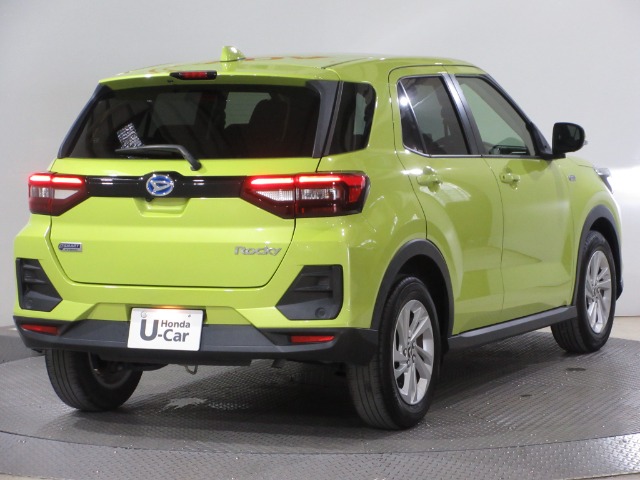 Daihatsu Rocky 12
