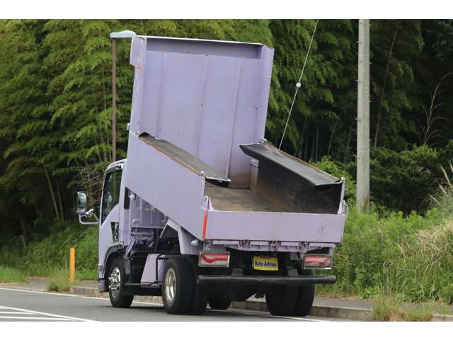 Isuzu Elf 2
