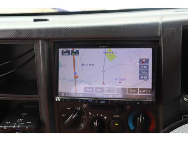 Isuzu Elf 9