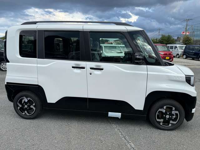 Mitsubishi Delica Mini 6