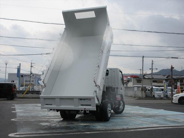 Mitsubishi Fuso Canter 5