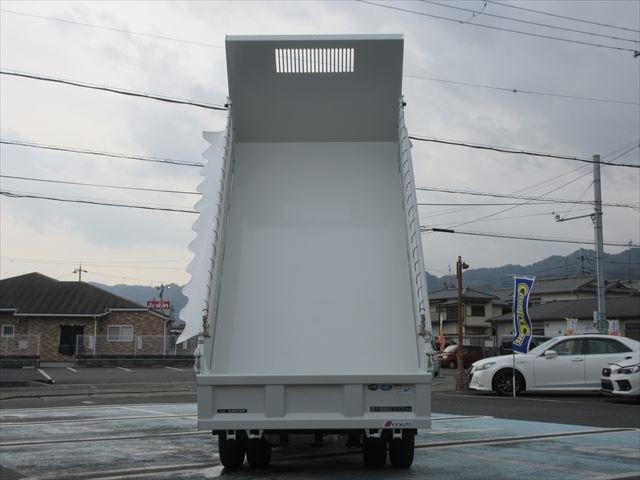 Mitsubishi Fuso Canter 6