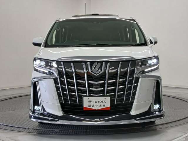 Toyota Alphard 2