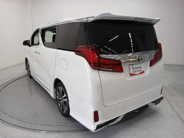 Toyota Alphard 7