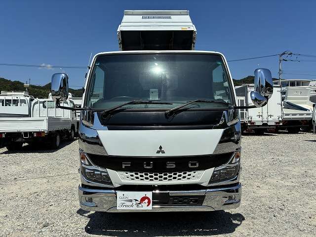 Mitsubishi Fuso Canter 2