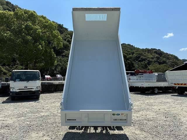 Mitsubishi Fuso Canter 7