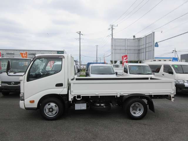 Hino Dutro 8