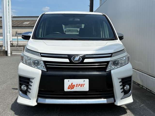 Toyota Voxy 7
