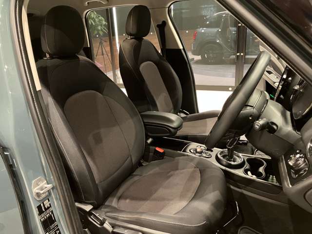 MINI Crossover 5