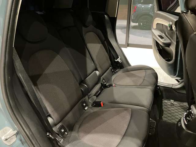 MINI Crossover 6