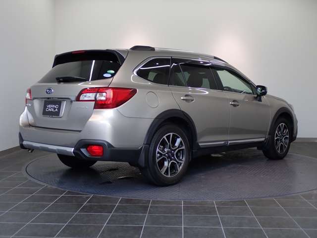 Subaru Legacy Outback 7