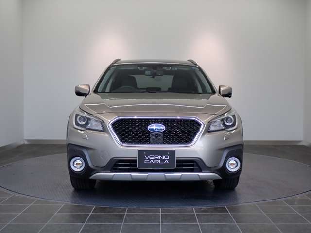 Subaru Legacy Outback 8
