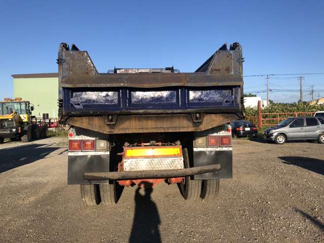 Isuzu Giga 5