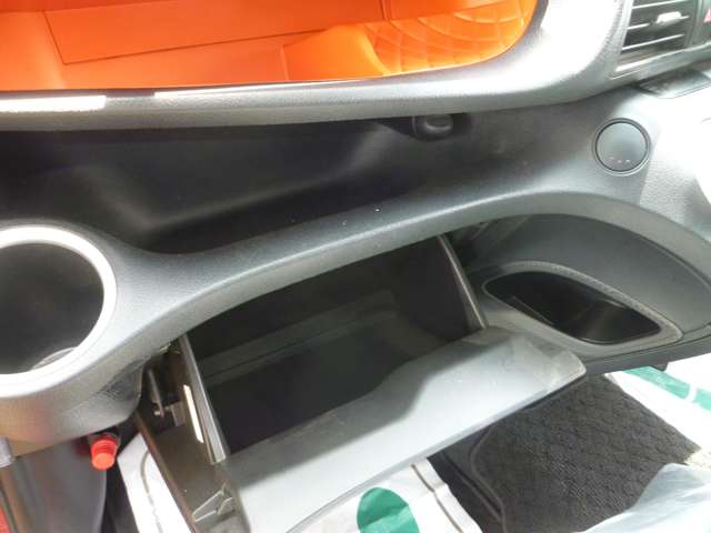 Toyota Sienta 11