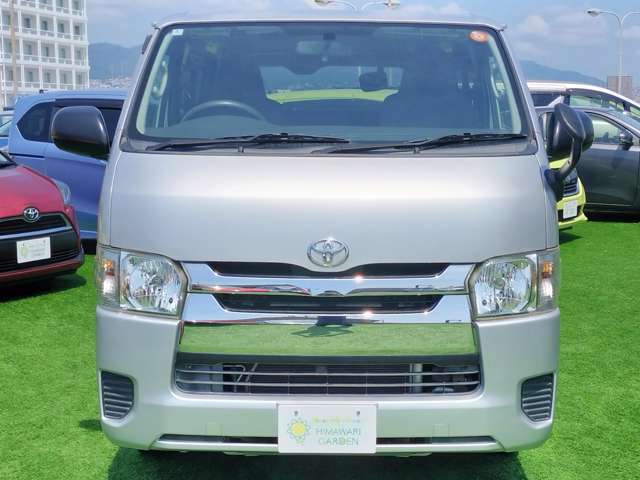 Toyota Regius Ace 12
