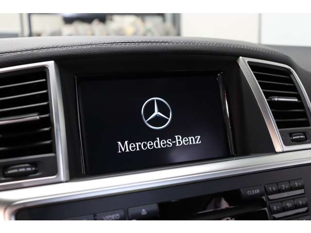 Mercedes-Benz GL-Class 11