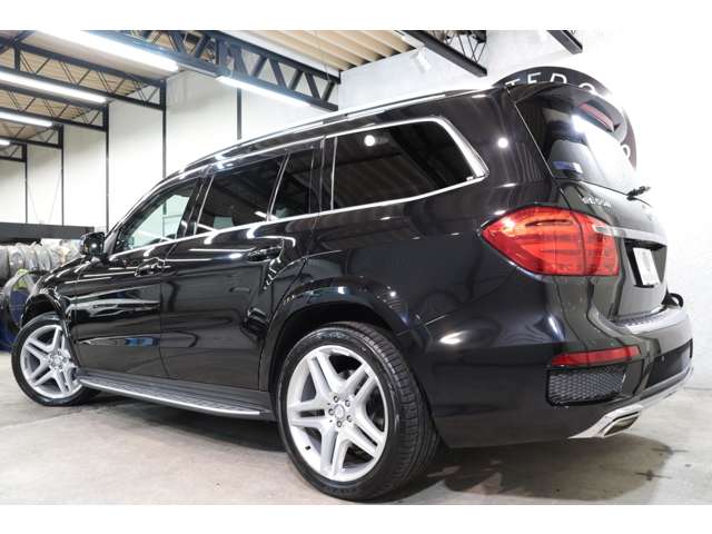 Mercedes-Benz GL-Class 4