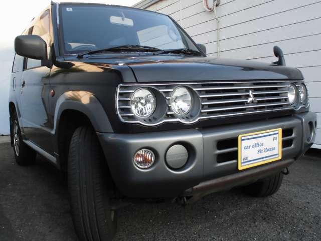 Mitsubishi Pajero Mini 2