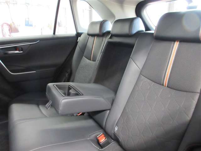 Toyota RAV4 11