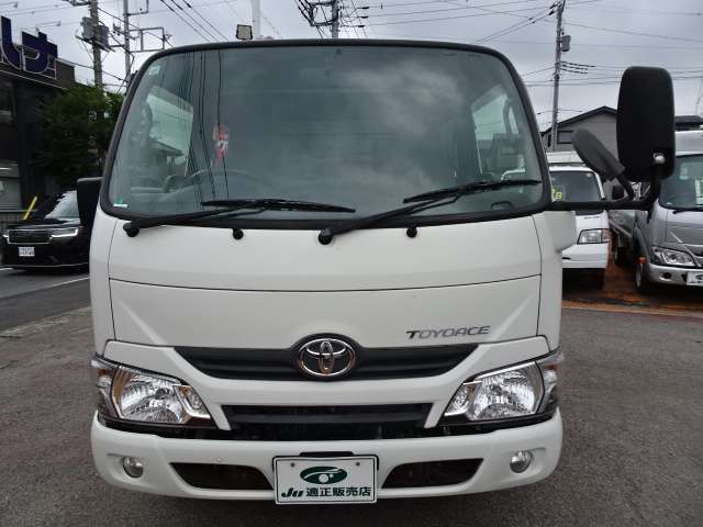 Toyota Toyoace 12
