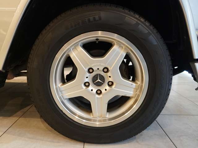 Mercedes-Benz G-Class 10