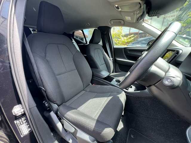 Volvo XC40 11