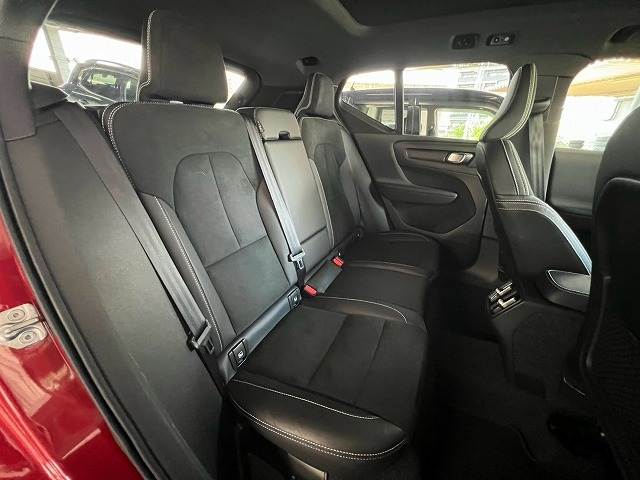 Volvo XC40 12