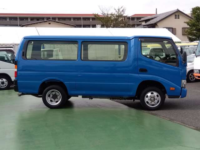 Toyota Dyna Route Van 4