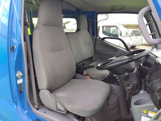 Toyota Dyna Route Van 7