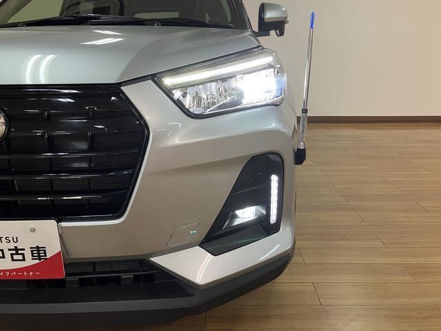 Daihatsu Rocky 6