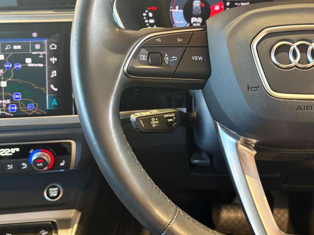 Audi Q3 10