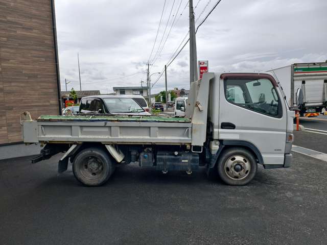 Mitsubishi Fuso Canter 4