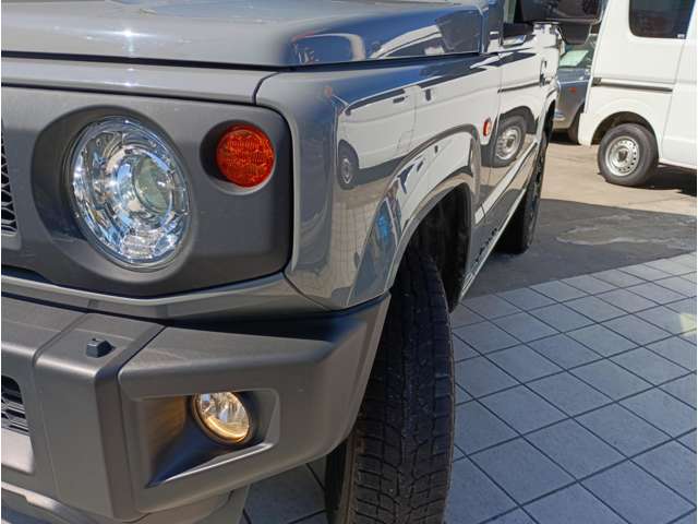 Suzuki Jimny 6