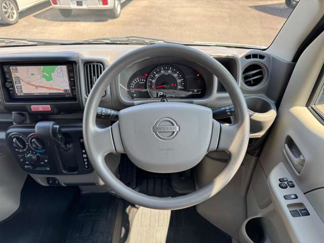 Nissan NV100 Clipper 2