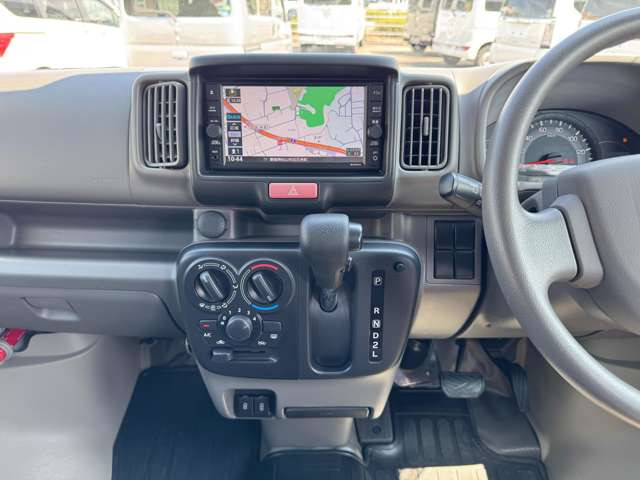 Nissan NV100 Clipper 8