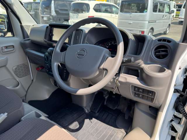 Nissan NV100 Clipper 10