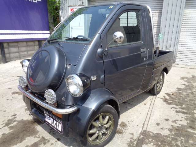 Daihatsu Midget II 3
