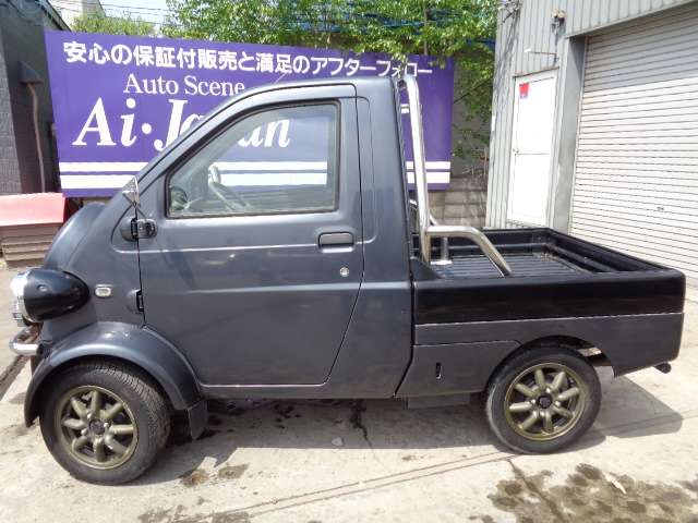 Daihatsu Midget II 4
