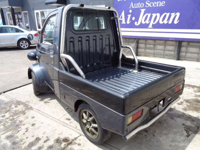 Daihatsu Midget II 5