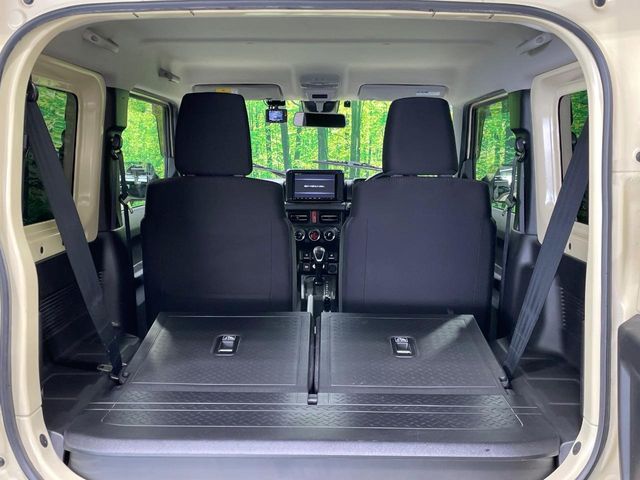 Suzuki Jimny 11