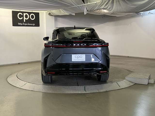 Lexus RZ 9
