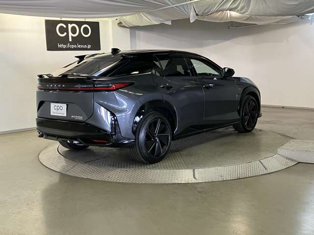 Lexus RZ 10