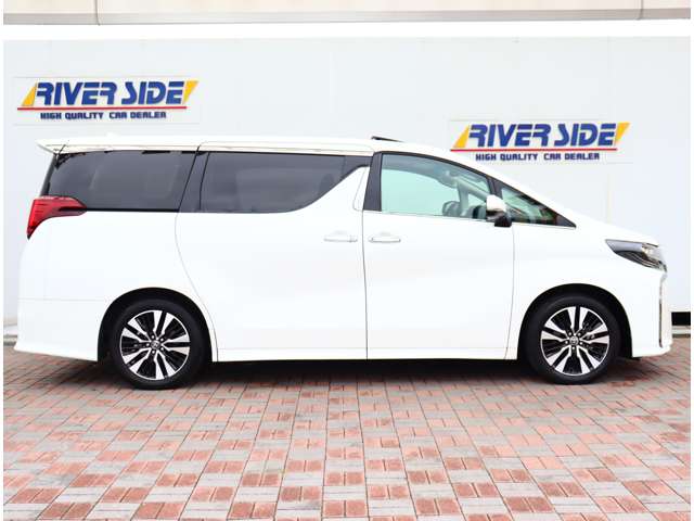 Toyota Alphard 5